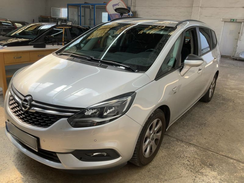 Opel Zafira Tourer 1.4 Turbo Active