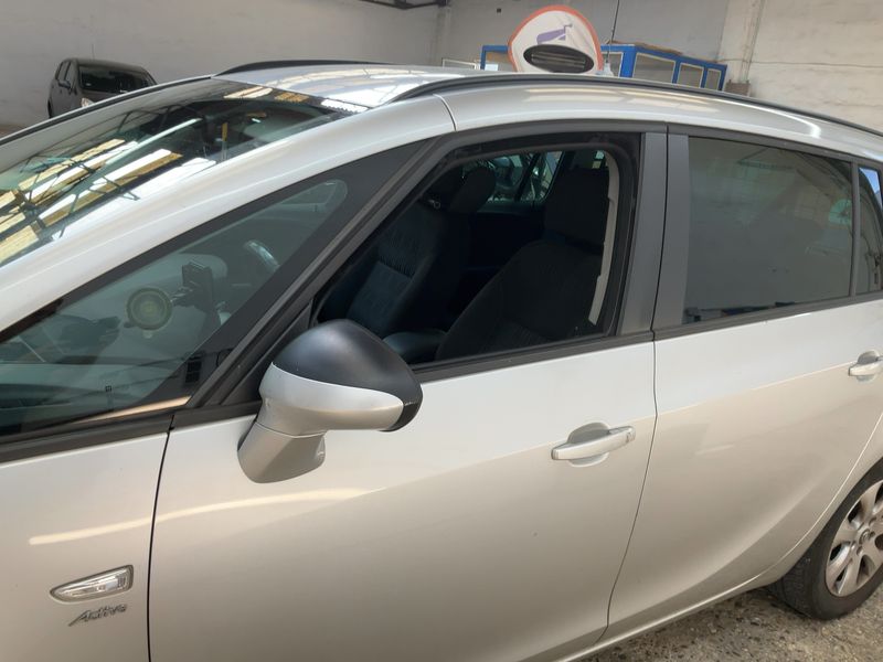 Opel Zafira Tourer 1.4 Turbo Active — zdjęcie 4