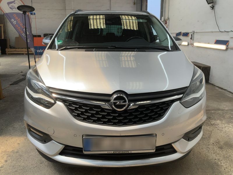Opel Zafira Tourer 1.4 Turbo Active — zdjęcie 9