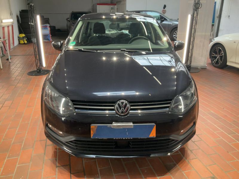 Volkswagen Polo 1.0 Trendline BlueMotion Tech — zdjęcie 9