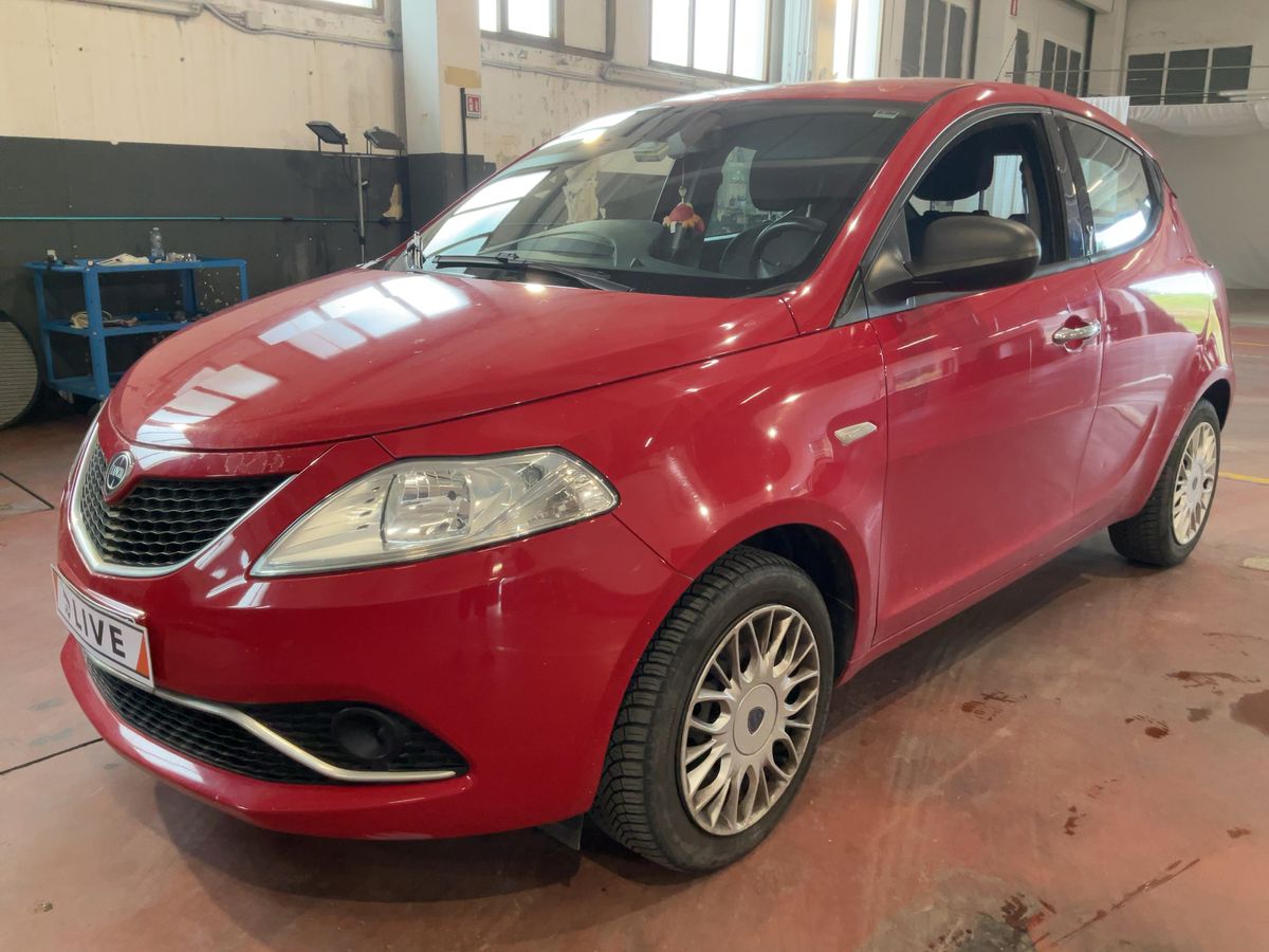 Lancia Ypsilon 1.3 JTD Silver