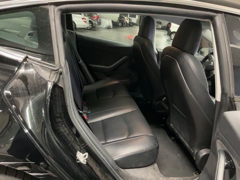 Tesla Model 3 Long Range Dual Long Range Dual AWD — zdjęcie 14