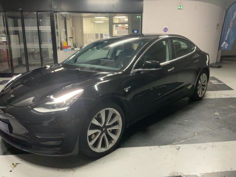 Tesla Model 3 Long Range Dual Long Range Dual AWD — zdjęcie 2