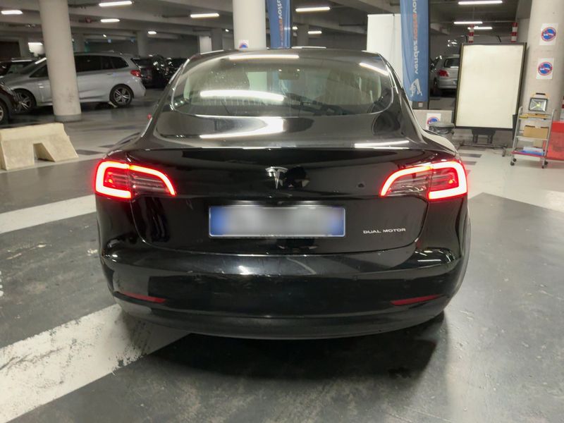 Tesla Model 3 Long Range Dual Long Range Dual AWD — zdjęcie 5
