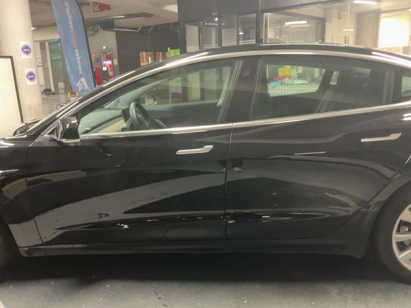 Tesla Model 3 Long Range Dual Long Range Dual AWD — zdjęcie 4