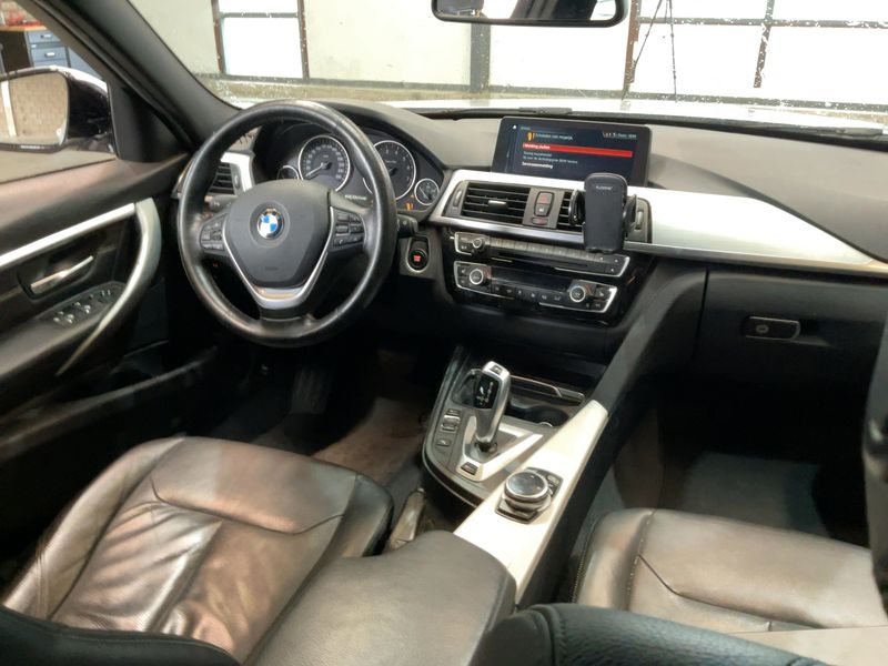 BMW 3er 330e Luxury Line — zdjęcie 12