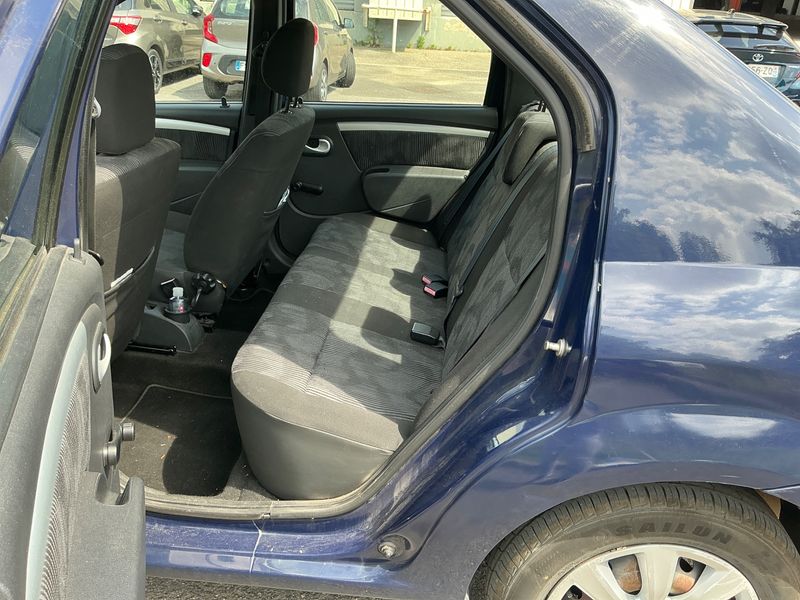 Dacia Logan 1.2 Laureate — zdjęcie 14