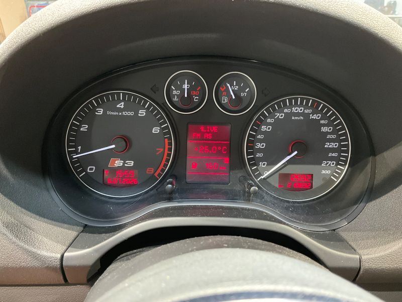 Audi S3 2.0 TFSI quattro — zdjęcie 13