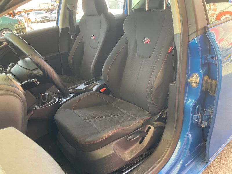 Seat Leon 2.0 TDI FR 2010 – снимка 25