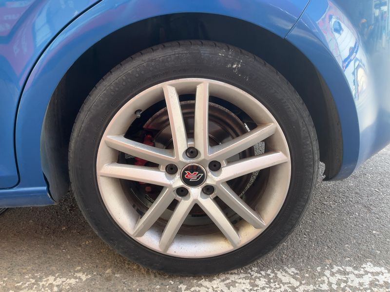 Seat Leon 2.0 TDI FR 2010 – снимка 5