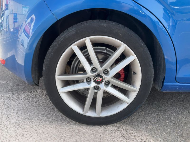 Seat Leon 2.0 TDI FR 2010 – снимка 9