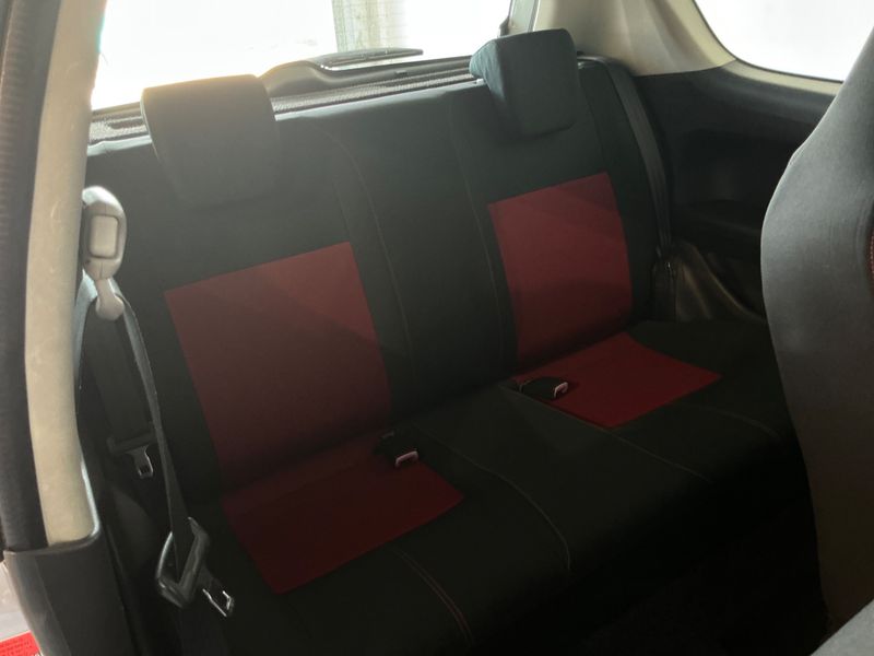 Suzuki Swift 1.6 Sport — zdjęcie 14