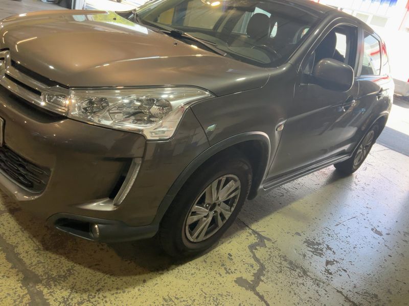 Citroen C4 Aircross 1.8 HDi Tendance 4WD — zdjęcie 2