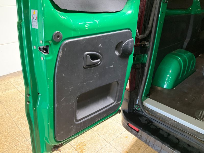 Renault Trafic 1.6 dCi L1H1 2,7t Komfort 2015 – снимка 28