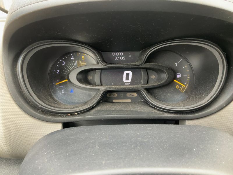 Renault Trafic 1.6 dCi L1H1 2,7t Komfort 2015 – снимка 18