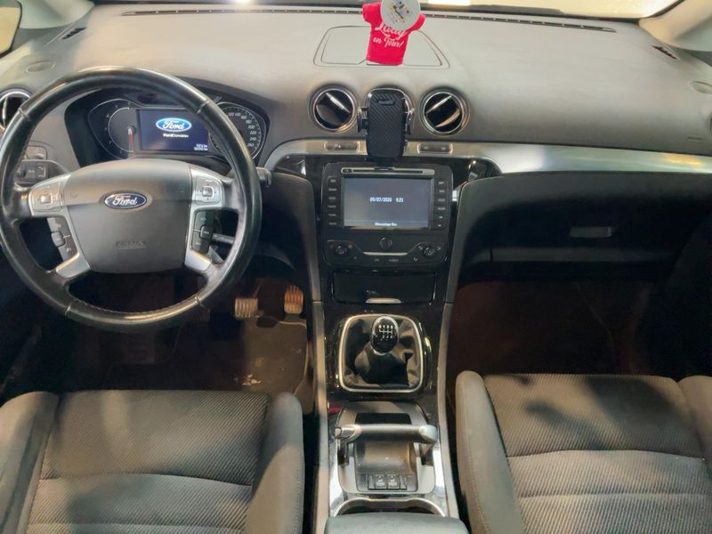 Ford Galaxy 2.0 TDCi Business Plus — zdjęcie 12