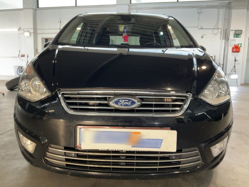 Ford Galaxy 2.0 TDCi Business Plus — zdjęcie 9