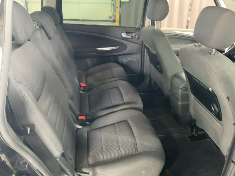 Ford Galaxy 2.0 TDCi Business Plus — zdjęcie 14