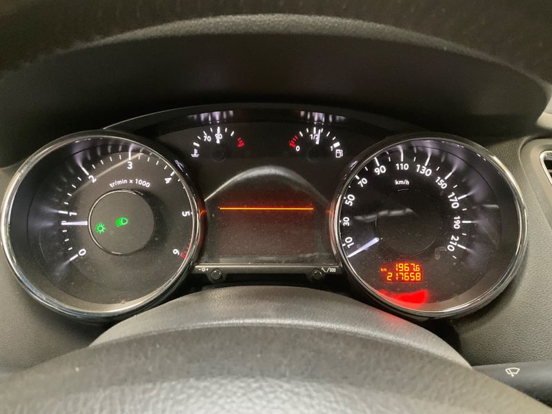 Peugeot 5008 1.6 HDi Allure 2012 – снимка 4