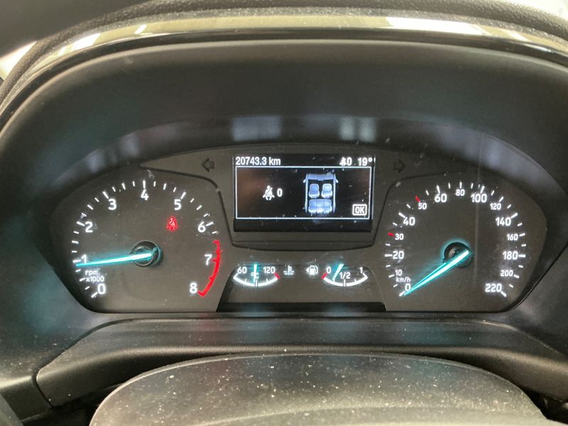 Ford Fiesta 1.1 Plus — zdjęcie 13