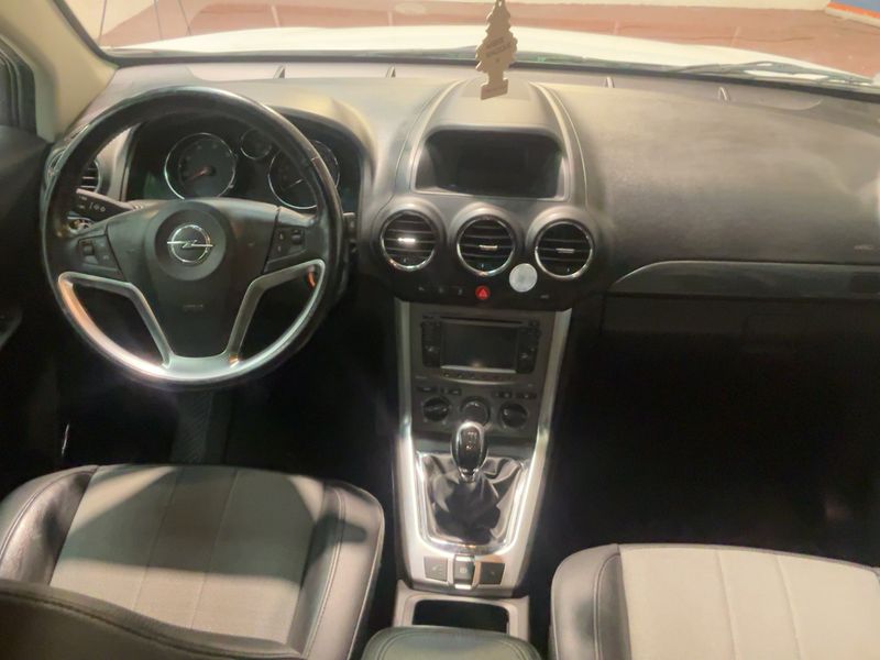 Opel Antara 2.2 CDTI Edition Pack 4x2 — zdjęcie 12