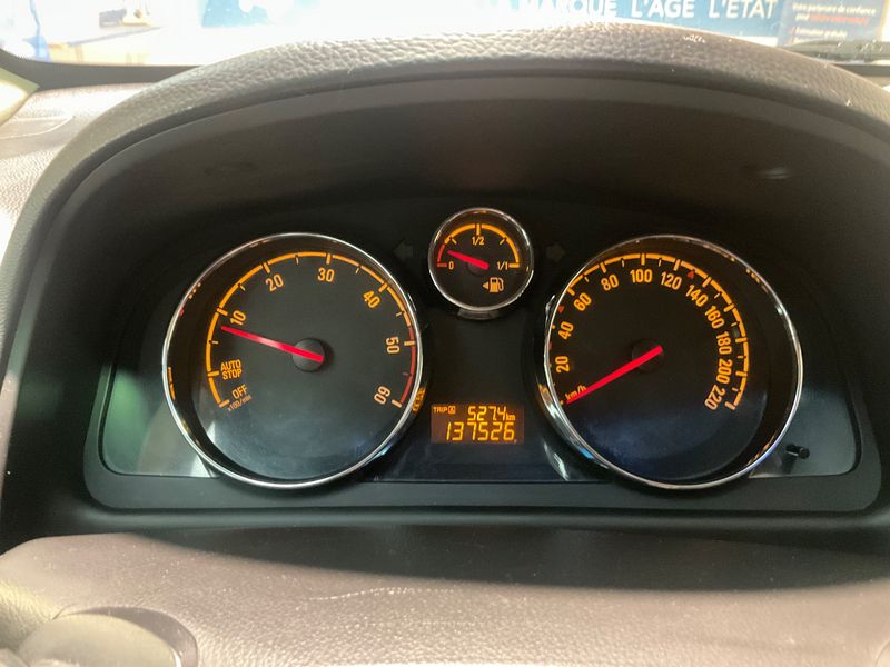 Opel Antara 2.2 CDTI Edition Pack 4x2 — zdjęcie 13