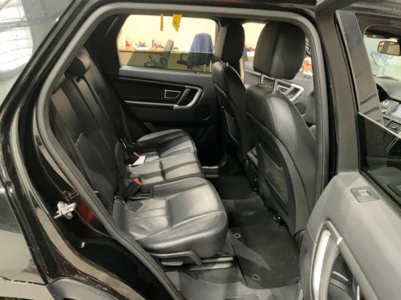 Land Rover Discovery Sport 2.0 Td4 SE AWD — zdjęcie 14