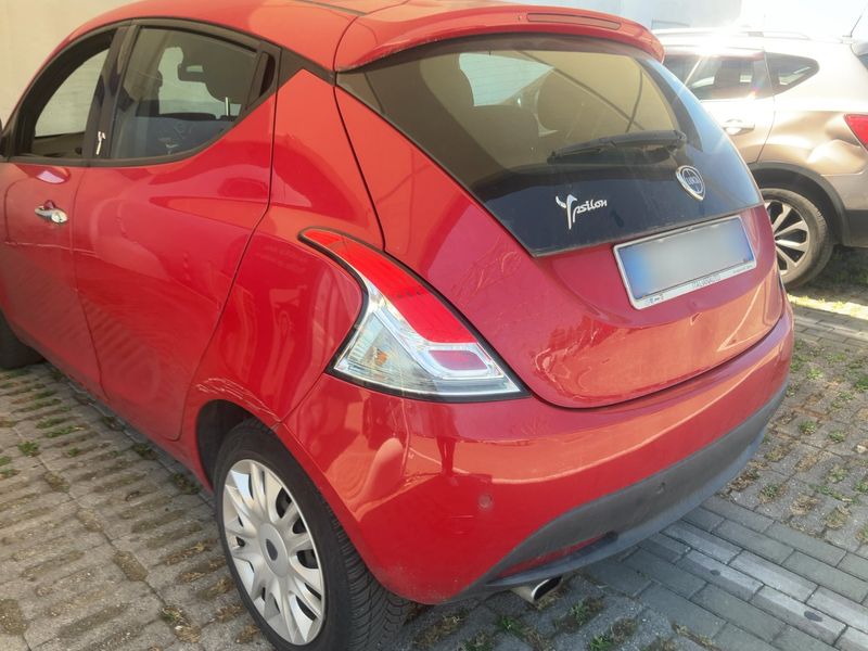 Lancia Ypsilon 1.3 JTD Gold — zdjęcie 3