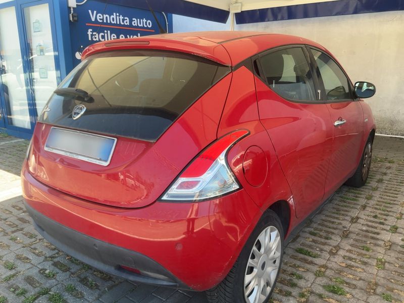 Lancia Ypsilon 1.3 JTD Gold — zdjęcie 6