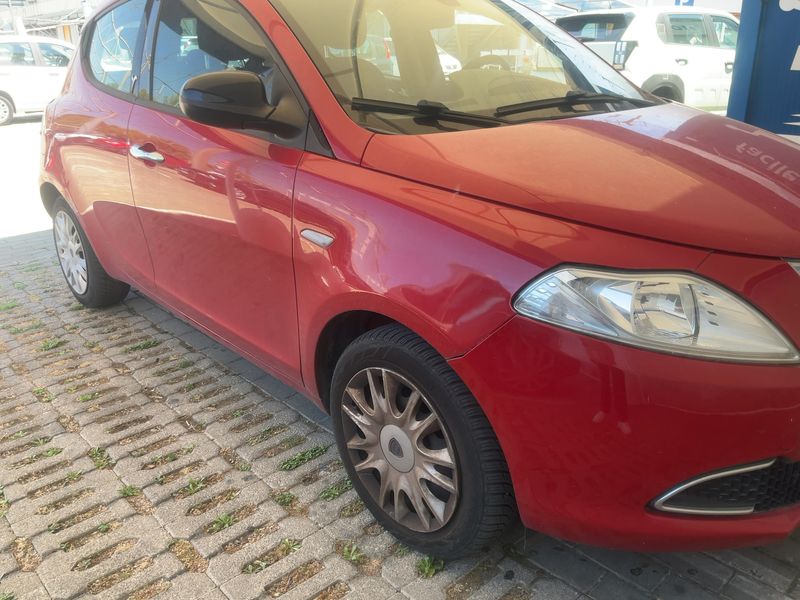 Lancia Ypsilon 1.3 JTD Gold — zdjęcie 8