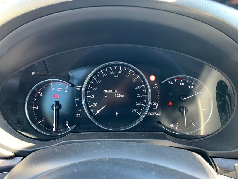 Mazda CX-5 2.2 SKYACTIV-D Homura 2WD — zdjęcie 12