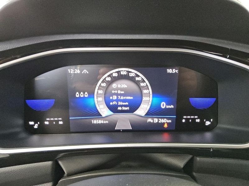 Volkswagen T-Roc 1.0 TSI R-Line — zdjęcie 17