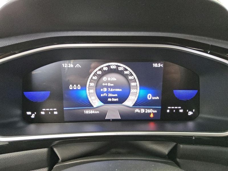 Volkswagen T-Roc 1.0 TSI R-Line — zdjęcie 11