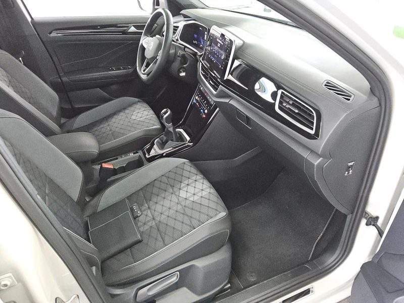 Volkswagen T-Roc 1.0 TSI R-Line — zdjęcie 9
