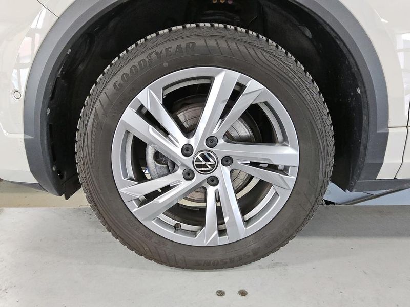Volkswagen T-Roc 1.0 TSI R-Line — zdjęcie 24