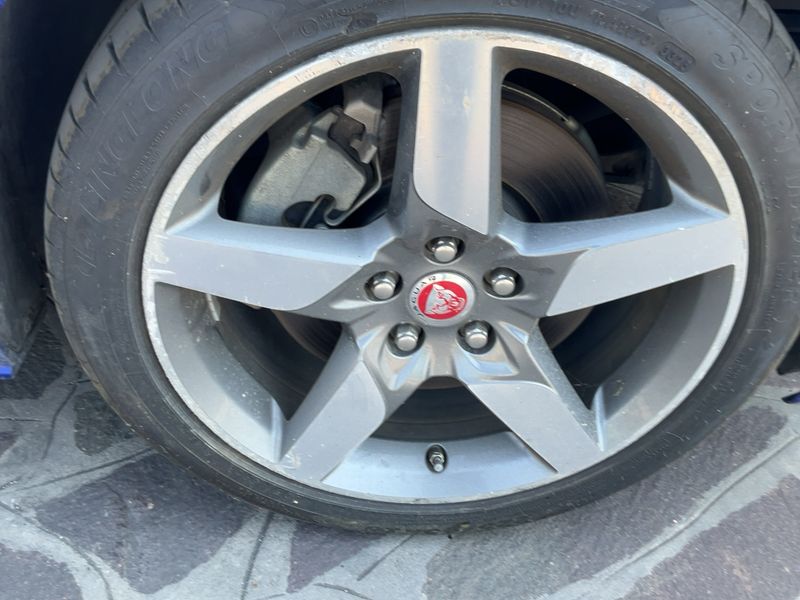 Jaguar XE 25d R-Sport AWD 2017 – снимка 11