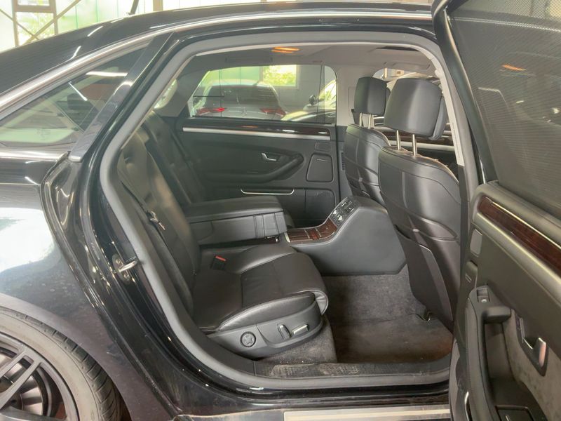 Audi A8 4.2 V8 FSI L quattro — zdjęcie 14