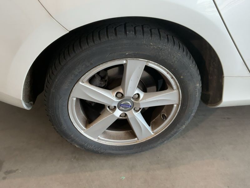 Volvo V40 1.6 D2 Summum 2013 – снимка 9