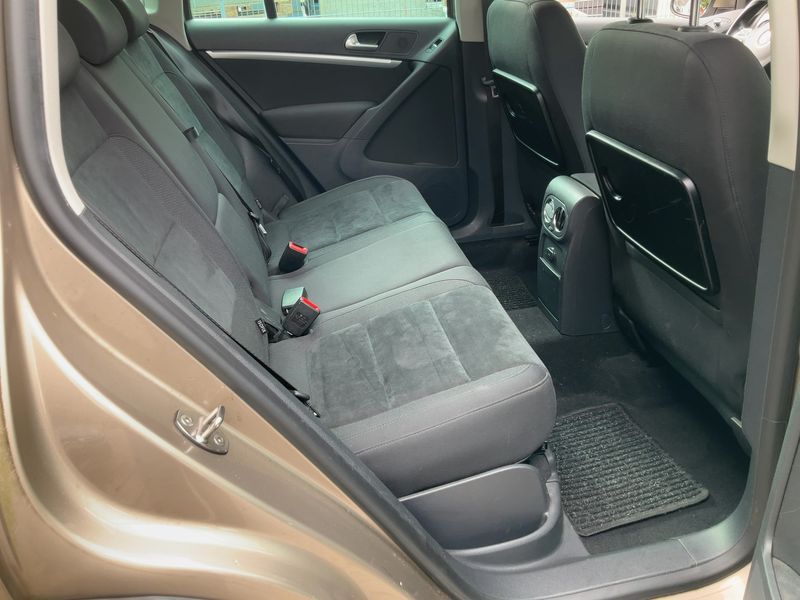 Volkswagen Tiguan 1.4 TSI Sport & Style BlueMotion Tech 2012 – снимка 19
