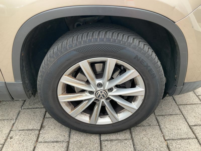 Volkswagen Tiguan 1.4 TSI Sport & Style BlueMotion Tech 2012 – снимка 11