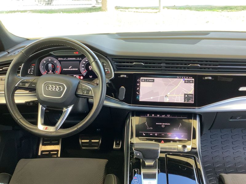Audi Q8 50 TDI Mild-Hybrid quattro — zdjęcie 12