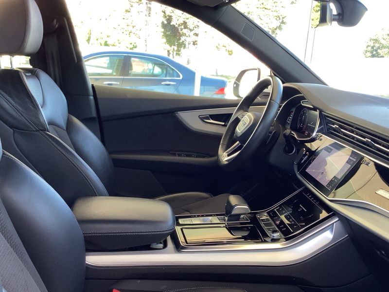 Audi Q8 50 TDI Mild-Hybrid quattro — zdjęcie 11