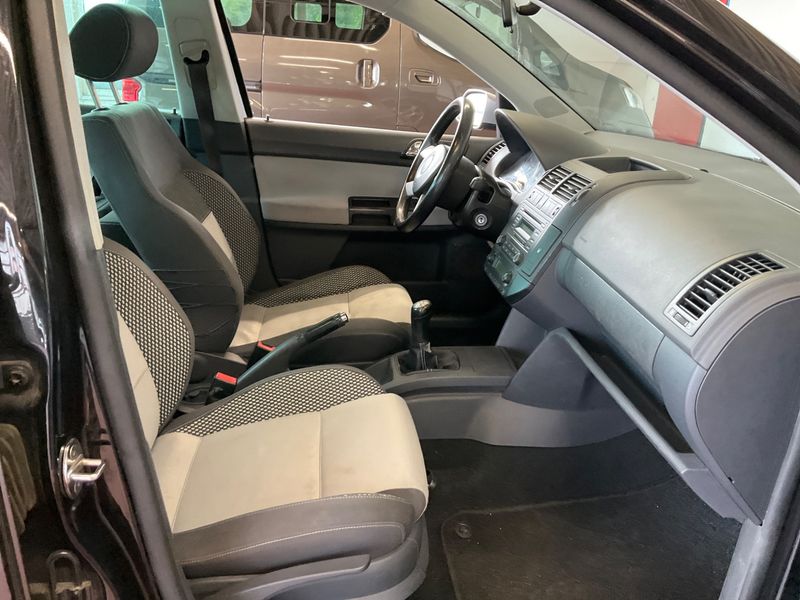 Volkswagen Polo 1.4 CrossPolo — zdjęcie 3