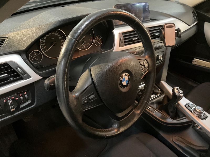 BMW 3er 316d 2012 – снимка 25