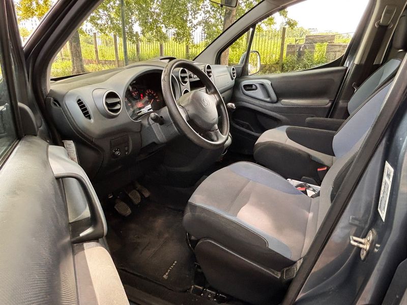 Peugeot Partner 1.6 HDi Active — zdjęcie 21