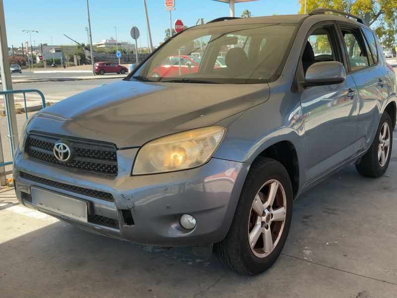RAV 4 2.2 D-4D Life