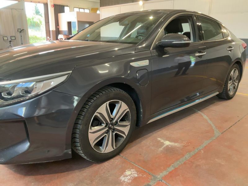 Kia Optima 2.0 Hybrid Base — zdjęcie 2