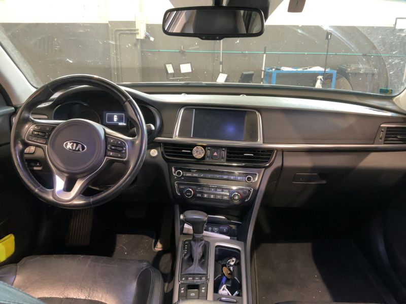 Kia Optima 2.0 Hybrid Base — zdjęcie 12