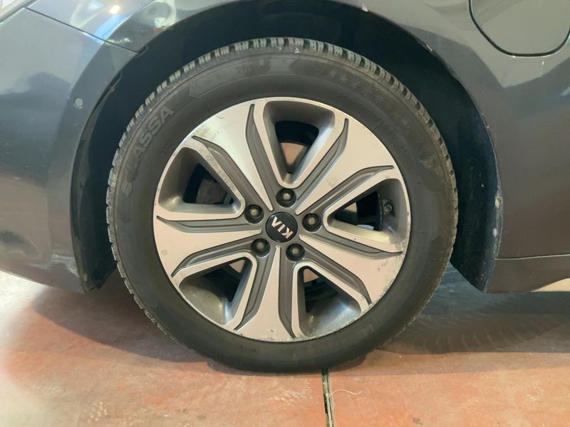Kia Optima 2.0 Hybrid Base 2017 – снимка 3