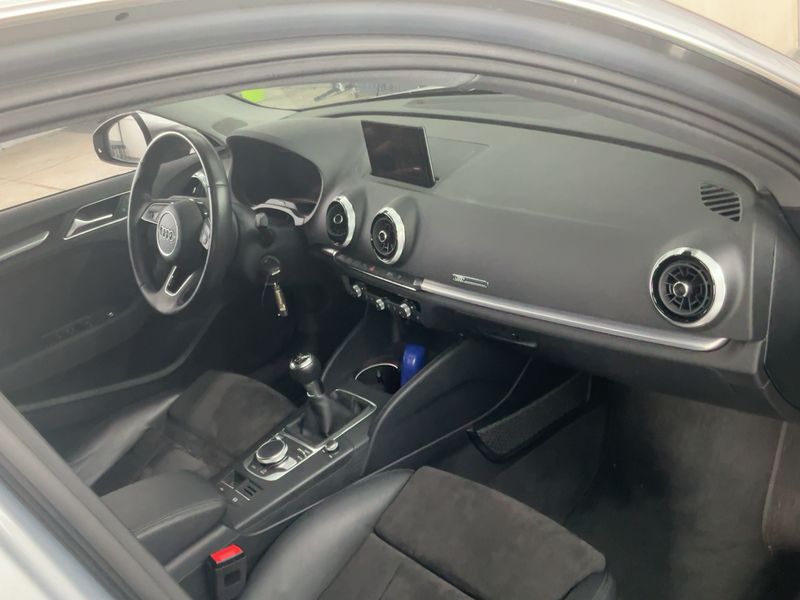 Audi A3 Sportback 2.0 TDI Sport — zdjęcie 12